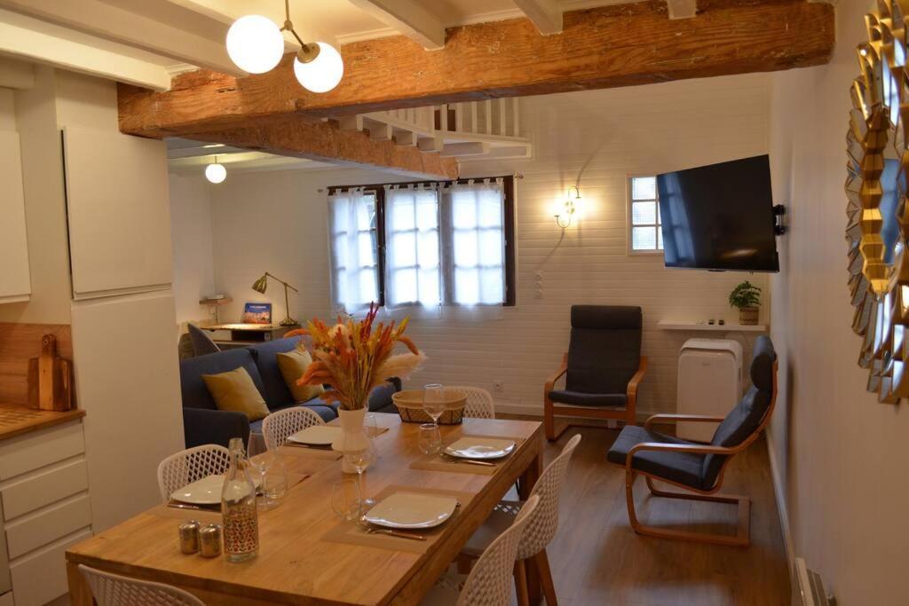 Charmant Appartement - Proche Chateau Cite Каркассон Экстерьер фото